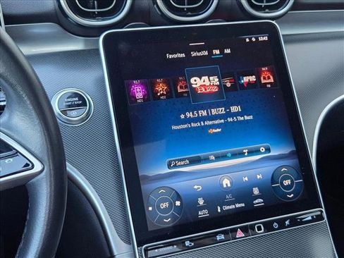 Used 2024 Mercedes-Benz C 300 Sedan image 10