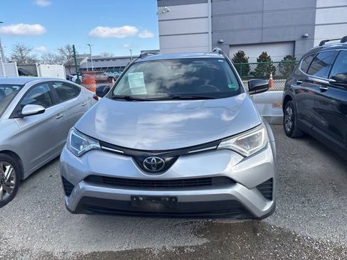 Used 2017 Toyota RAV4 LE image 3