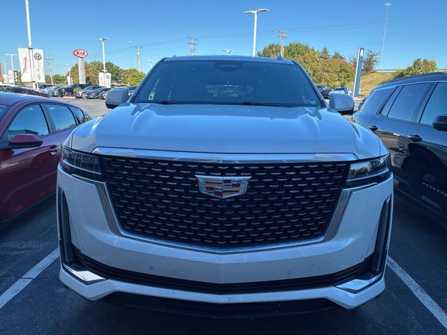 Used 2023 Cadillac Escalade Premium Luxury AWD/4WD image 6