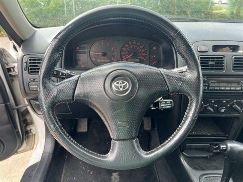 Used 2001 Toyota Corolla CE image 15