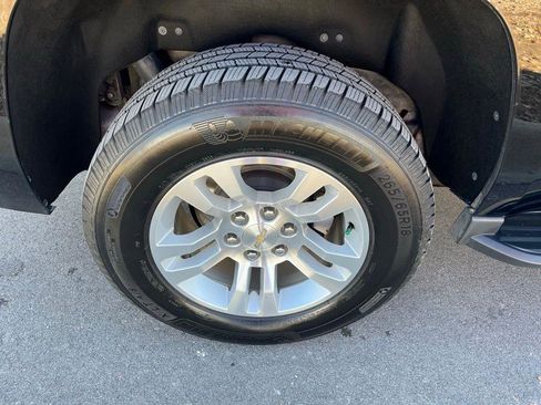 Used 2019 Chevrolet Tahoe LT image 11