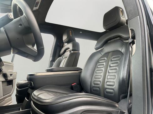 Used 2025 Rivian R1S Adventure image 18