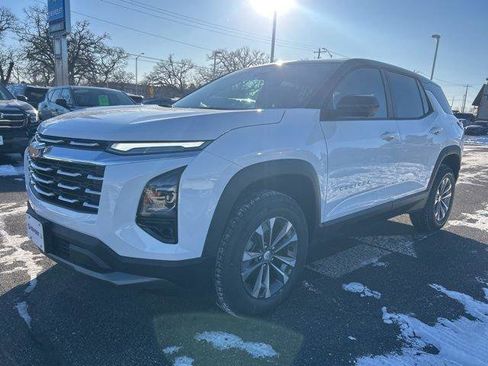 New 2026 Chevrolet Equinox LT w/ Convenience Package II image 9