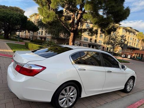 Used 2015 Honda Accord EX image 19