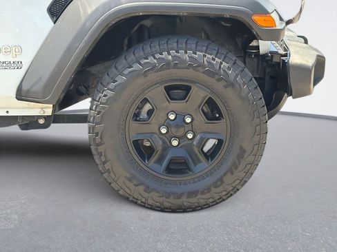 Used 2018 Jeep Wrangler Unlimited Sport S AWD/4WD image 31