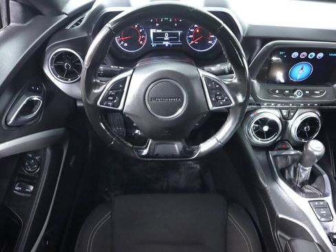 Used 2016 Chevrolet Camaro LT w/ Technology Package image 29