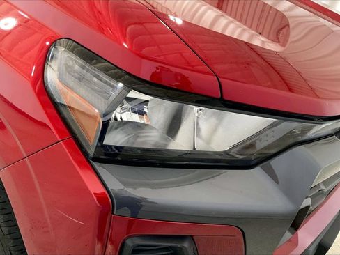 Used 2023 Chevrolet Colorado LT RWD image 12