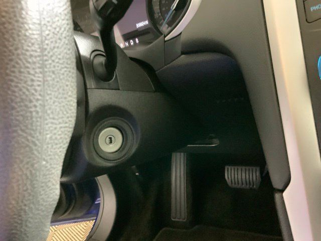 Used 2015 Ford Fusion SE FWD image 24