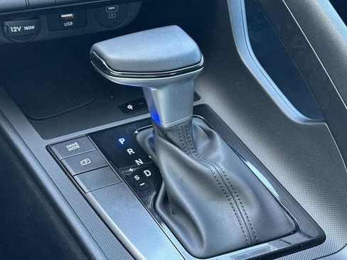 Certified 2025 Hyundai Elantra Sport image 21