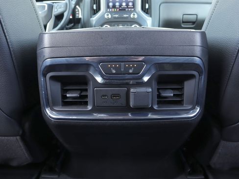 Used 2021 GMC Sierra 2500 Denali w/ Denali Ultimate Package image 24