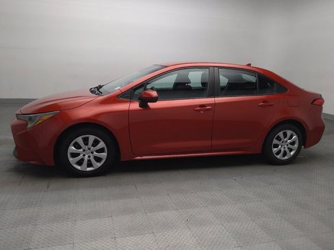 Used 2021 Toyota Corolla LE FWD image 2