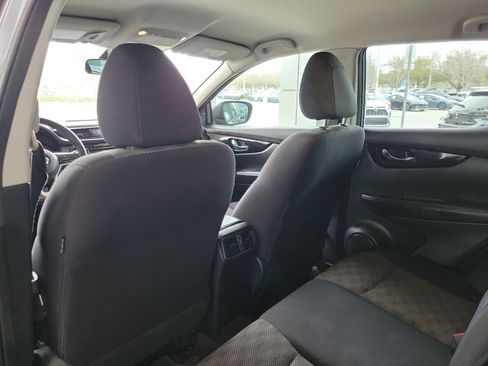 Used 2019 Nissan Rogue Sport SV image 26