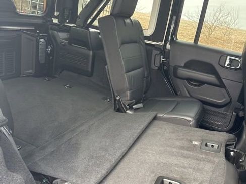 Used 2023 Jeep Wrangler Sahara image 48