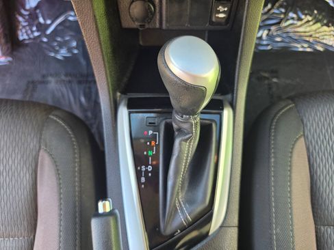 Used 2017 Toyota Corolla LE FWD image 38