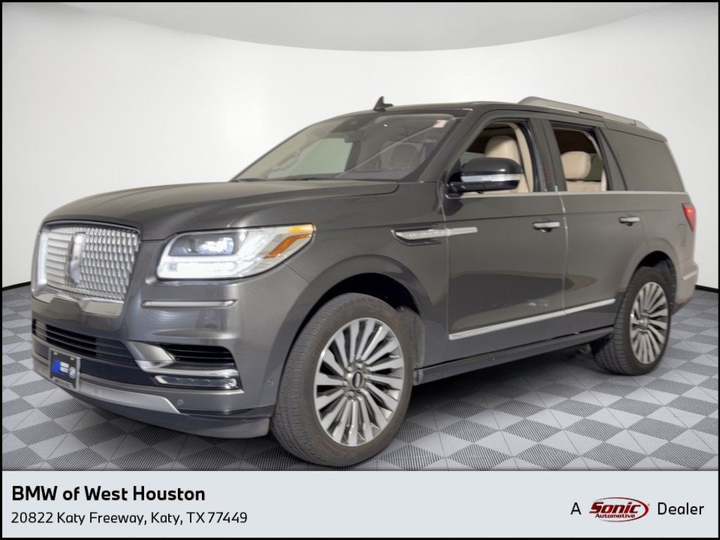 Used 2018 Lincoln Navigator Reserve w/ Technology Package AWD/4WD image 1