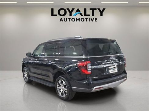 Used 2024 Ford Expedition Limited image 3
