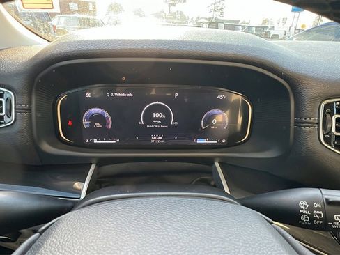 Used 2023 Jeep Wagoneer 4WD image 26