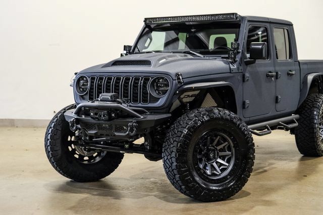 Used 2025 Jeep Gladiator Sport AWD/4WD image 22