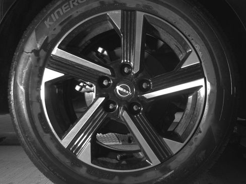 Used 2025 Nissan Sentra SV image 15