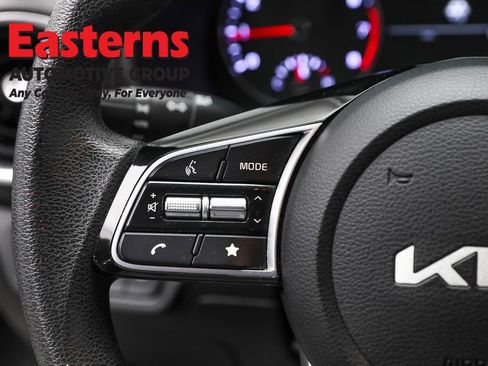 Used 2023 Kia Forte LXS image 15