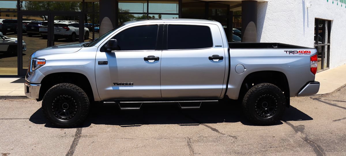 Used 2018 Toyota Tundra Limited w/ Limited Premium Package AWD/4WD image 8