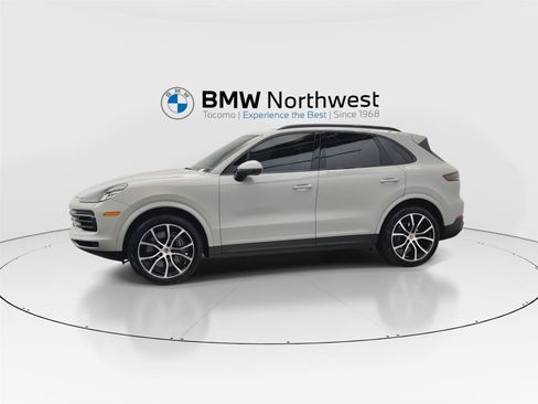 Used 2022 Porsche Cayenne Platinum Edition w/ Premium Package Plus AWD/4WD image 10