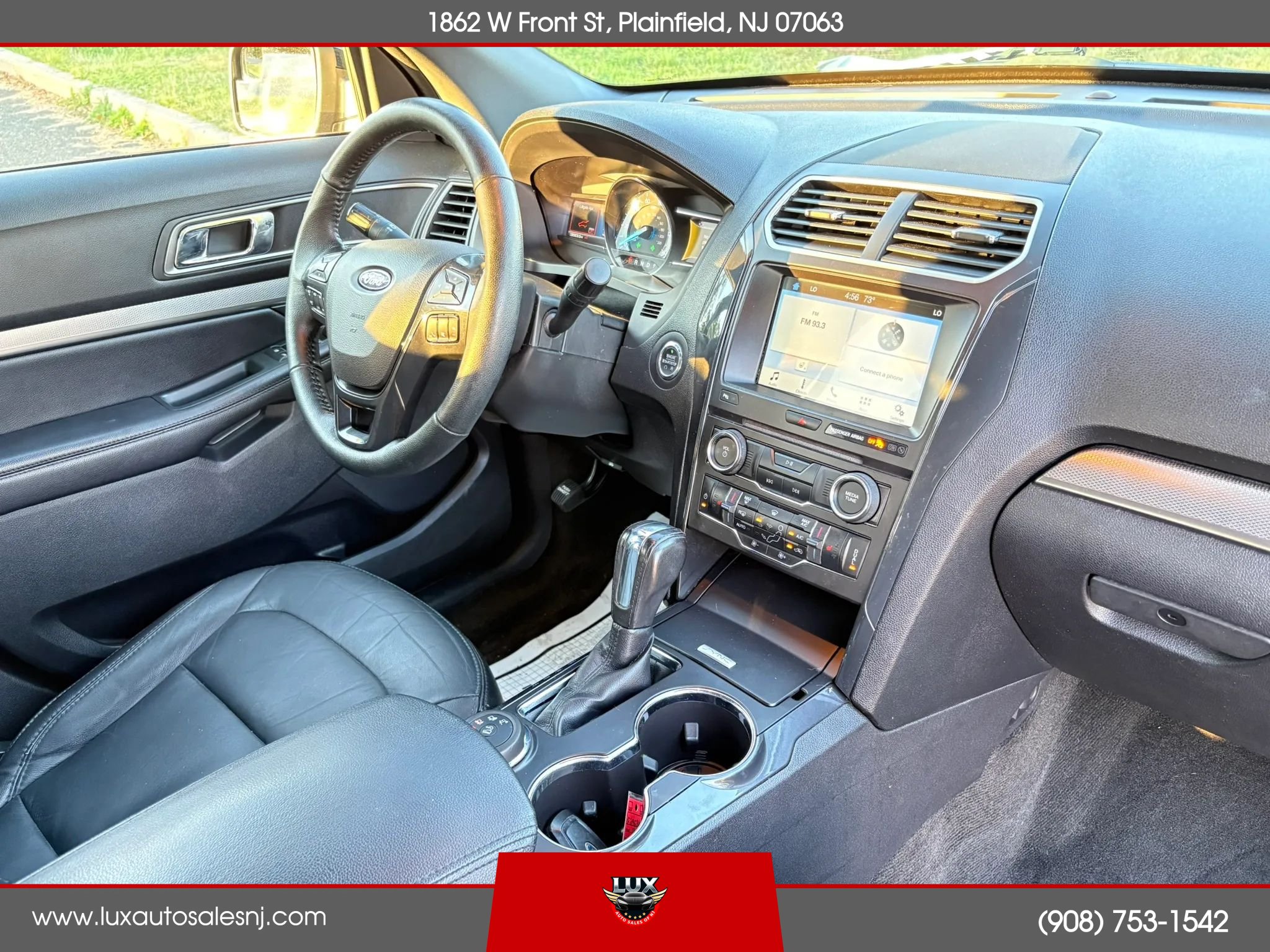Used 2018 Ford Explorer XLT w/ Equipment Group 202A AWD/4WD image 20