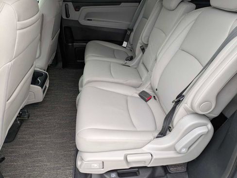 Certified 2023 Honda Odyssey Touring image 19