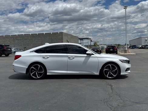 Used 2018 Honda Accord Sport image 7