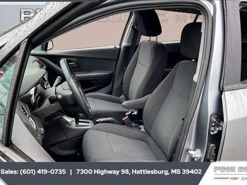 Used 2020 Chevrolet Trax LS w/ Tint and Cruise Package image 18
