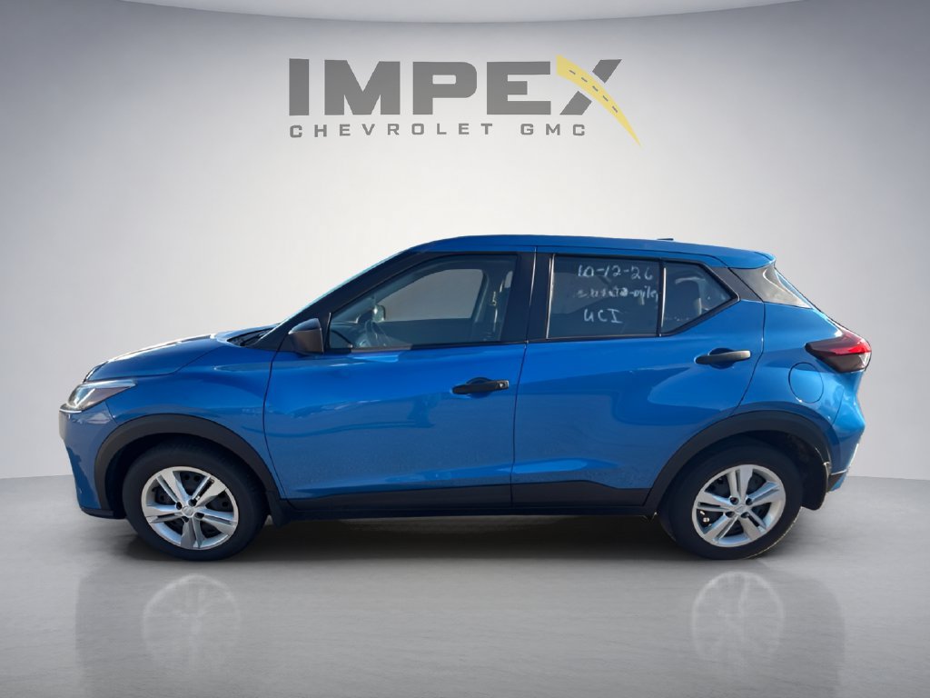 Used 2023 Nissan Kicks S FWD image 2