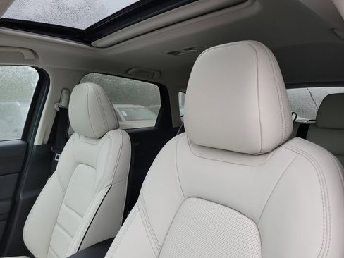 New 2025 MAZDA CX-5 AWD 2.5 S w/ Preferred Package image 16