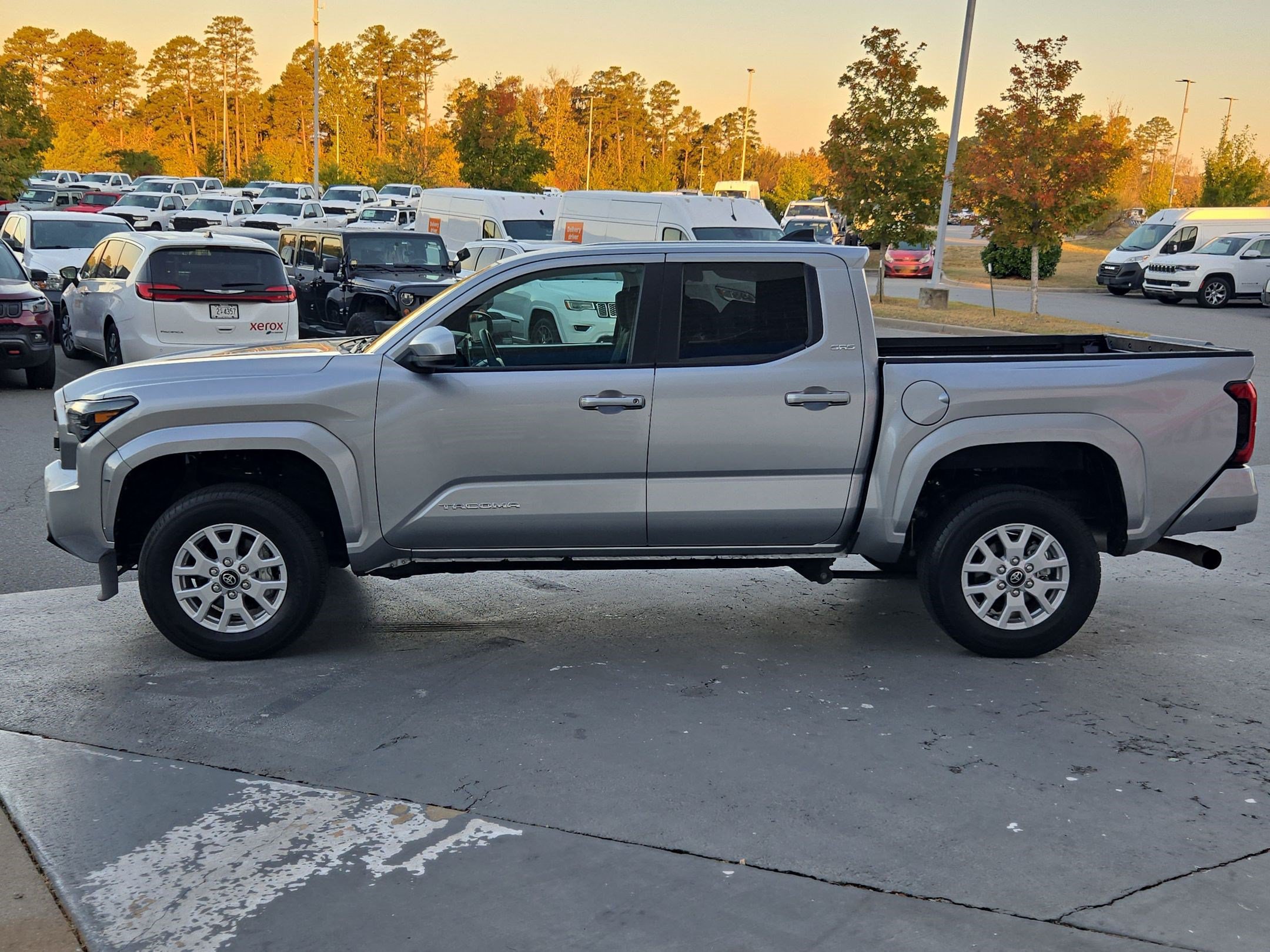 Used 2024 Toyota Tacoma SR5 RWD image 4