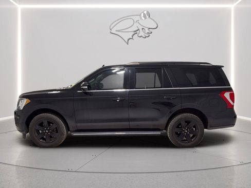 Used 2020 Ford Expedition XLT w/ Equipment Group 202A AWD/4WD image 2