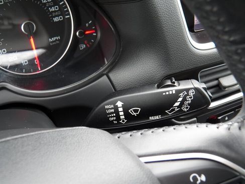 Used 2016 Audi Q5 2.0T Premium Plus w/ Technology Package image 24