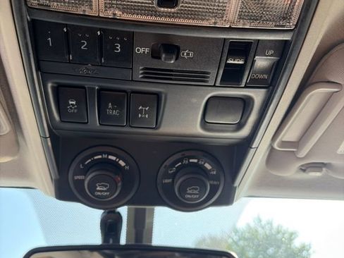 Used 2019 Toyota 4Runner TRD Off-Road Premium AWD/4WD image 23