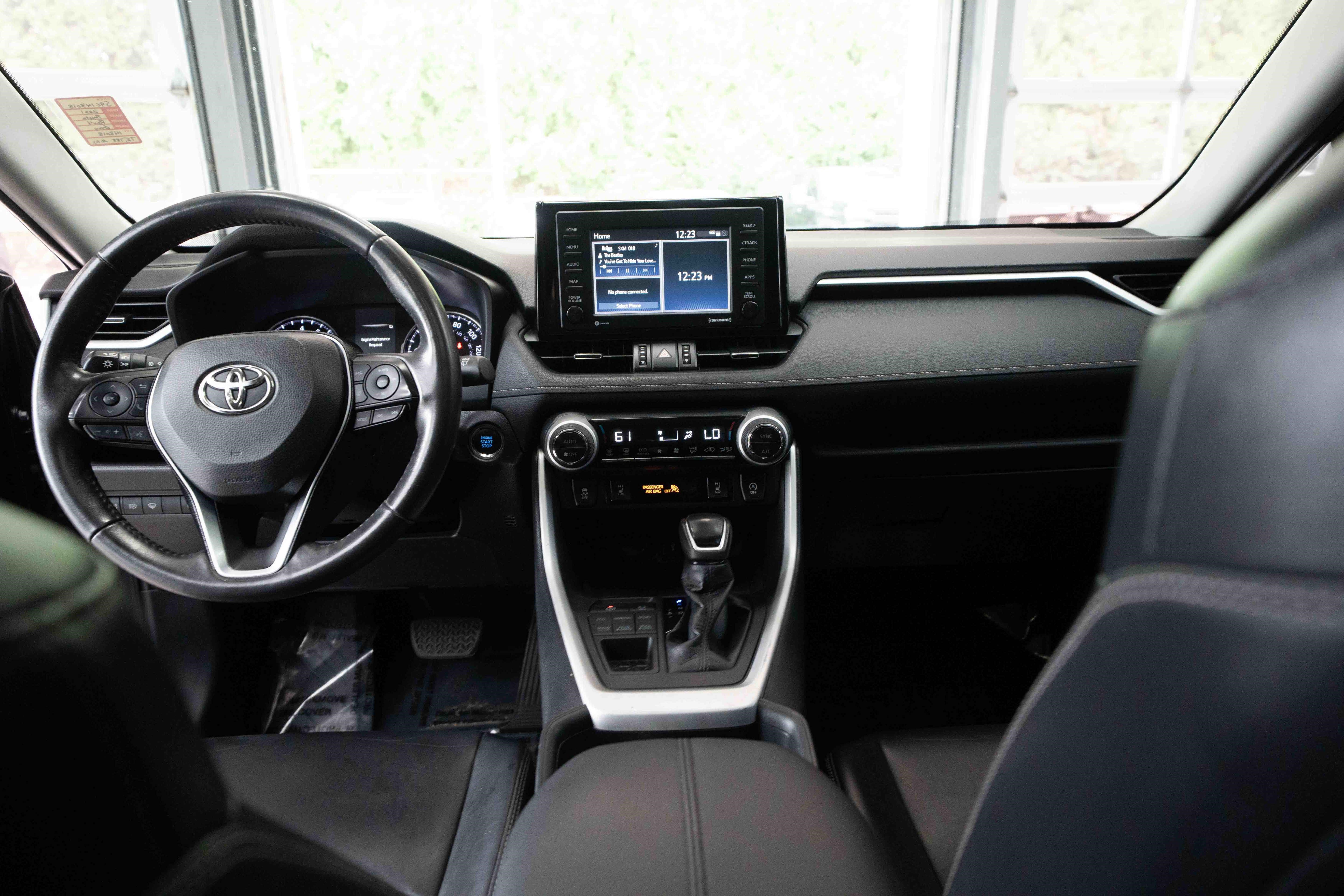 Used 2021 Toyota RAV4 XLE Premium AWD/4WD image 20