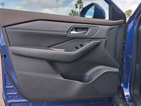 Certified 2023 Nissan Rogue SL w/ SL Premium Package FWD image 14