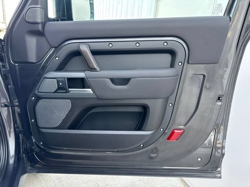 Used 2021 Land Rover Defender 90 X-Dynamic S AWD/4WD image 51
