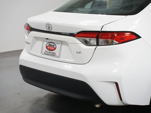 Certified 2023 Toyota Corolla LE image 9