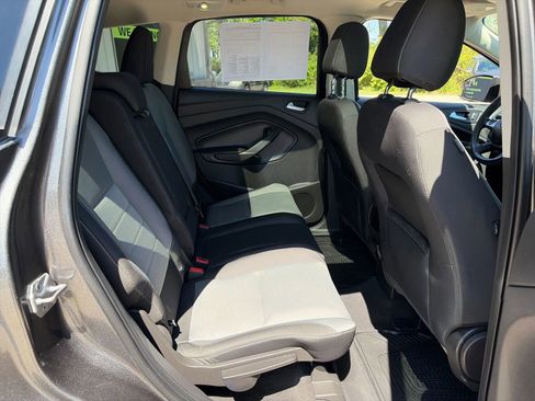 Used 2016 Ford Escape SE w/ SE Cold Weather Package image 23