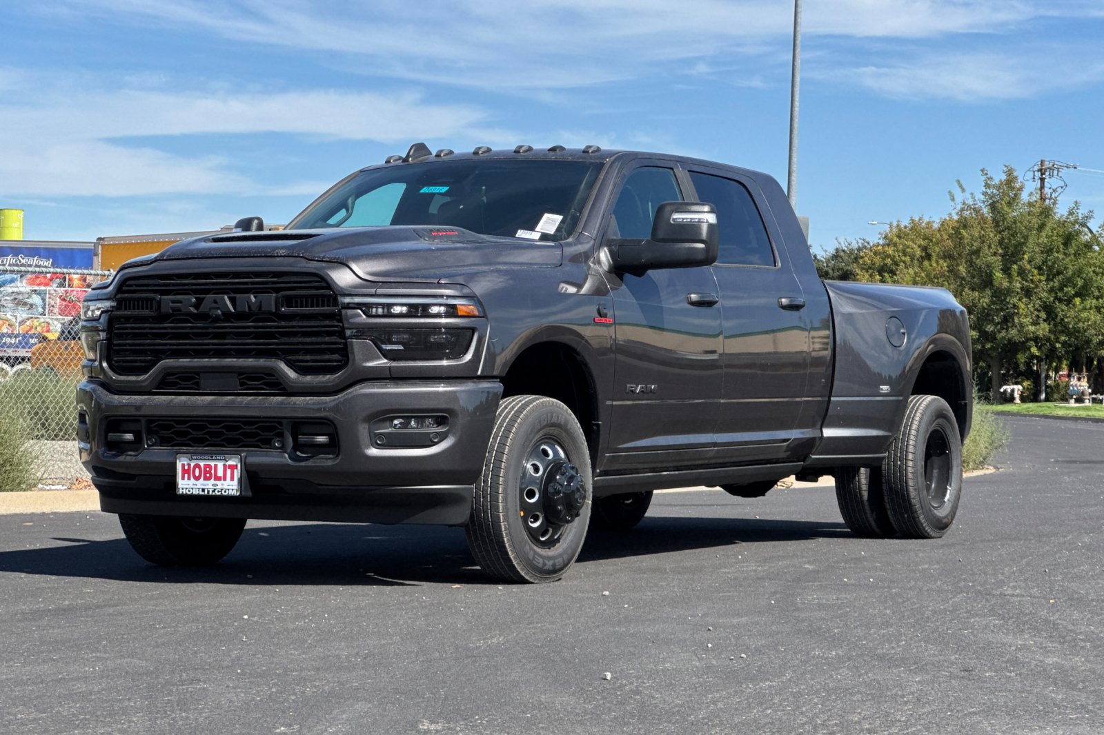 New 2027 RAM 3500 Laramie AWD/4WD image 7
