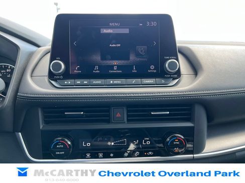 Used 2025 Nissan Rogue SV AWD/4WD image 13