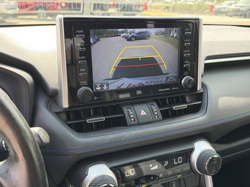 Used 2020 Toyota RAV4 XSE image 7