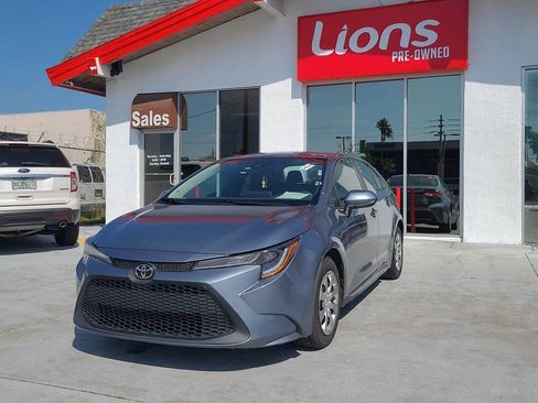 Used 2020 Toyota Corolla LE FWD image 6