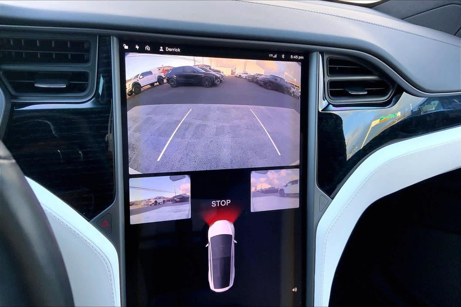 Used 2018 Tesla Model X 75D AWD/4WD image 25
