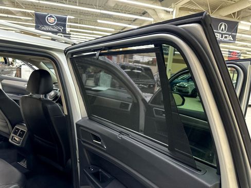 Used 2019 Volkswagen Atlas SE image 39