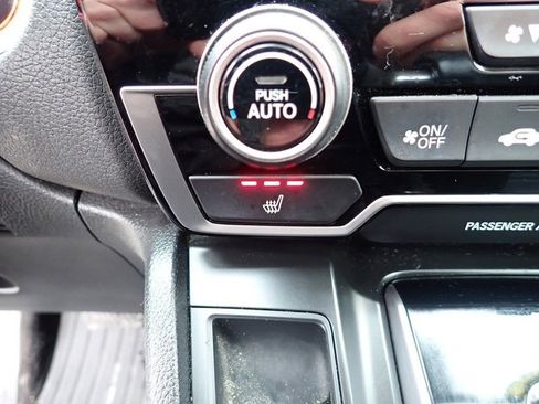 Used 2018 Honda CR-V Touring image 24