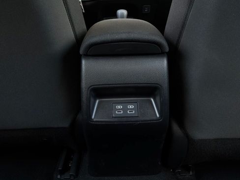 Used 2025 Toyota Corolla LE FWD image 13
