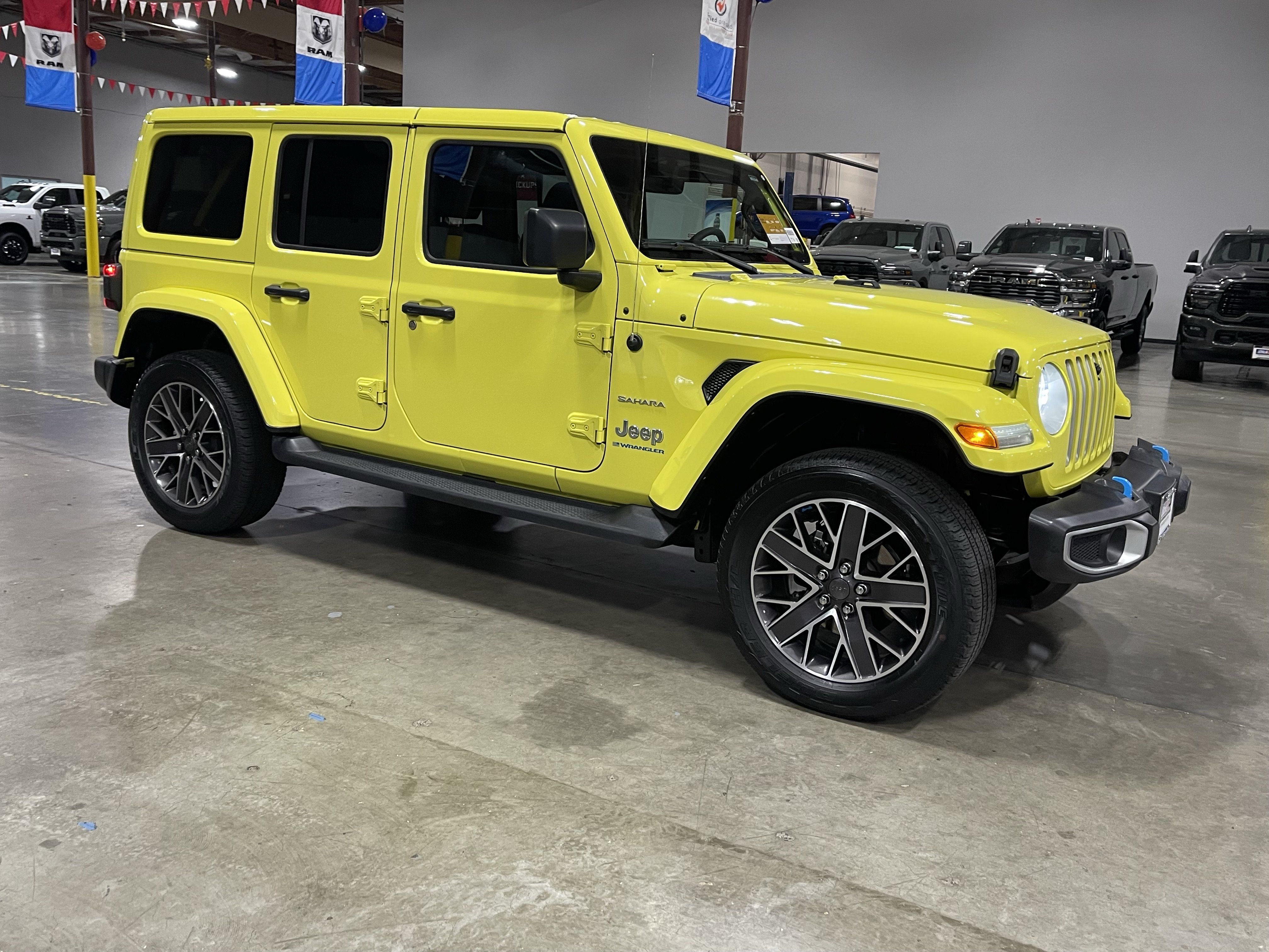 Certified 2023 Jeep Wrangler Unlimited Sahara w/ Cold Weather Group AWD/4WD image 7